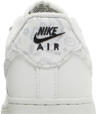 (W) ナイキ エアフォース1 ロー "ホワイトペイズリー" (ウィメンズ) DJ9942-100 Sizing (W) ナイキ エアフォース1 ロー "ホワイトペイズリー" (ウィメンズ) DJ9942-100