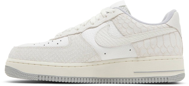 (W) Nike Air Force 1 Low 'Ular Sawa Putih' DX2678-100 Lookbook (W) Nike Air Force 1 Low 'Ular Sawa Putih' DX2678-100