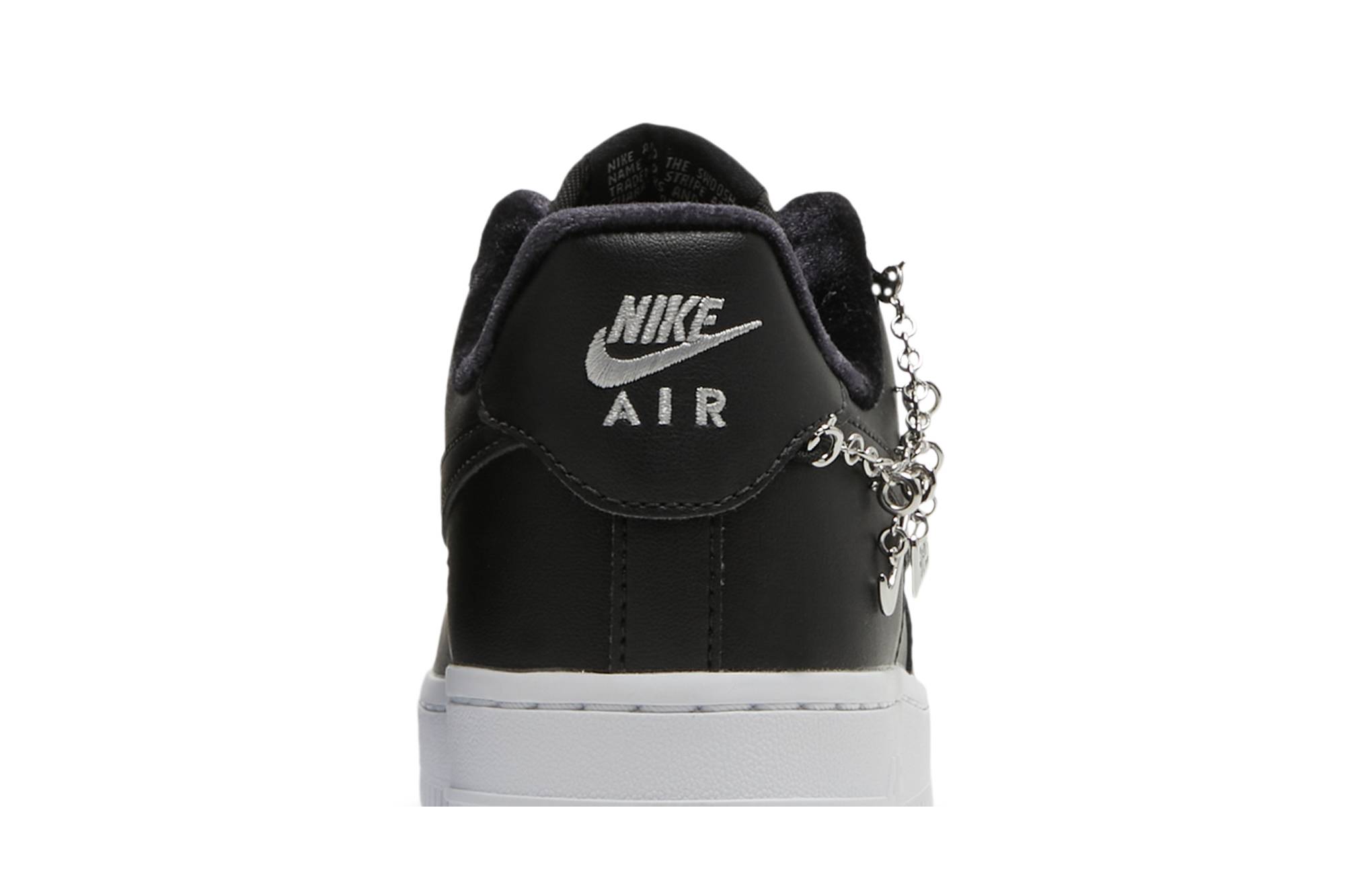 Sizing (W) 나이키 에어포스 1 로우 LX '럭키 참스 블랙' DD1525-001