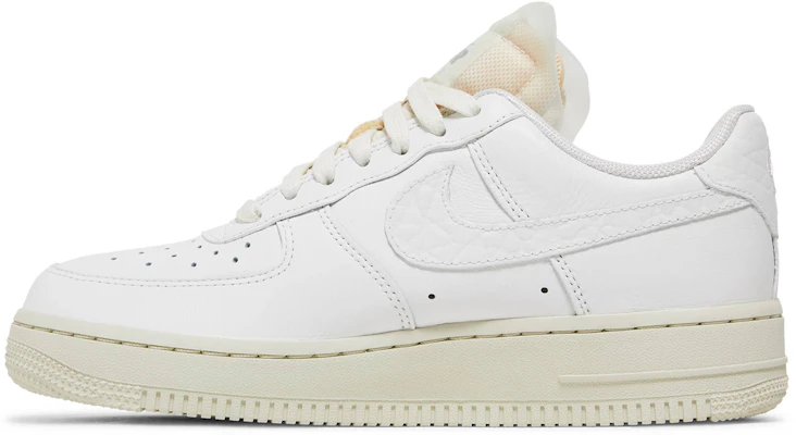 (W) 나이키 에어 포스 1 로우 프리미엄 "주얼" (Nike Air Force 1 Low Premium "Jewel") DN5463-100 Lookbook (W) 나이키 에어 포스 1 로우 프리미엄 "주얼" (Nike Air Force 1 Low Premium "Jewel") DN5463-100