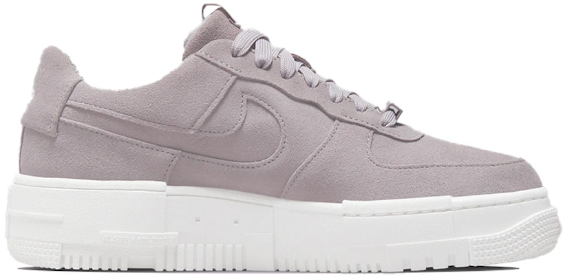 耐吉 Air Force 1 Low Pixel “紫晶灰” 低帮 板鞋 女款 豆沙色 Order 耐吉 Air Force 1 Low Pixel “紫晶灰” 低帮 板鞋 女款 豆沙色