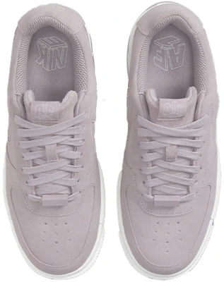 耐吉 Air Force 1 Low Pixel “紫晶灰” 低帮 板鞋 女款 豆沙色 Shop 耐吉 Air Force 1 Low Pixel “紫晶灰” 低帮 板鞋 女款 豆沙色
