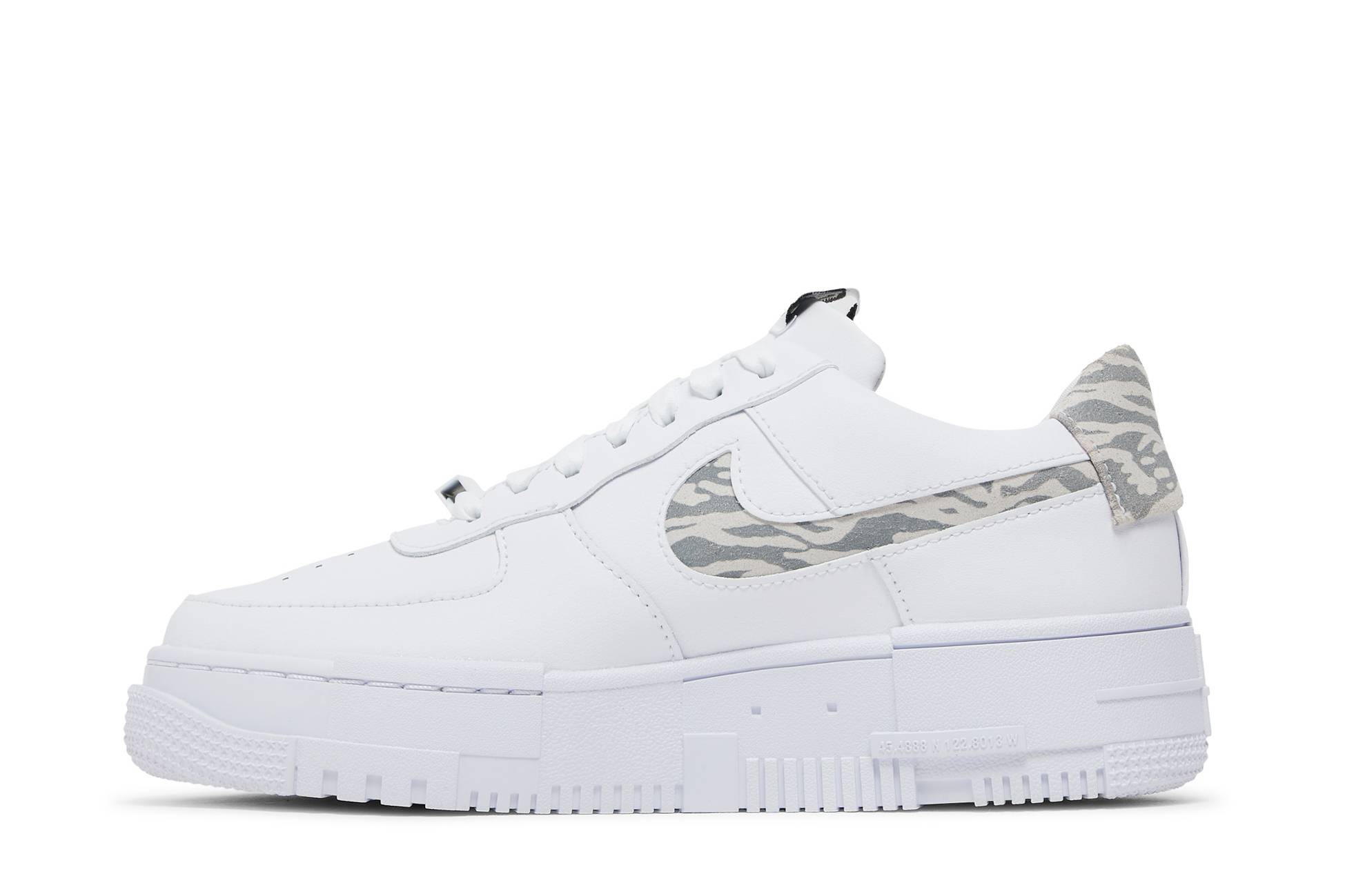 Lookbook (W) Nike Air Force 1 Pixel SE 'Zebra' - Kasut Wanita Corak Zebra Stylish DH9632-100