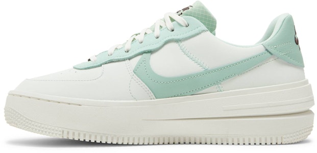 (W) 나이키 에어포스 1 PLT.AF.ORM '베얼리 그린' (Nike Air Force 1 PLT.AF.ORM '베얼리 그린') DX3730-300 Lookbook (W) 나이키 에어포스 1 PLT.AF.ORM '베얼리 그린' (Nike Air Force 1 PLT.AF.ORM '베얼리 그린') DX3730-300