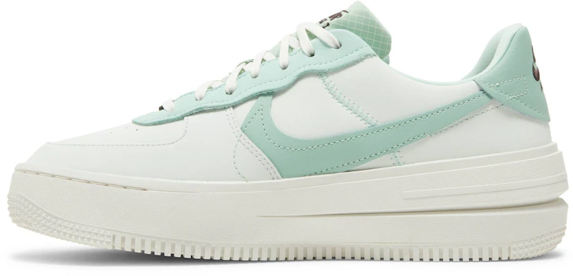 (W) Nike Air Force 1 PLT.AF.ORM 'Hijau Pucat' DX3730-300 Lookbook (W) Nike Air Force 1 PLT.AF.ORM 'Hijau Pucat' DX3730-300