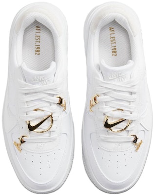 (W) 耐克 Air Force 1 PLT.AF.ORM 'Bling' 闪耀运动鞋 FB8473-100 Shop (W) 耐克 Air Force 1 PLT.AF.ORM 'Bling' 闪耀运动鞋 FB8473-100