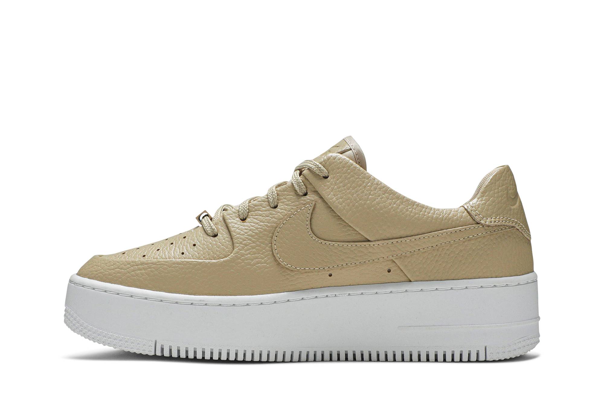 Lookbook (W) Nike Air Force 1 Sage Low 2 'Desert Ore' Mujer Marrón Claro CT0012-200