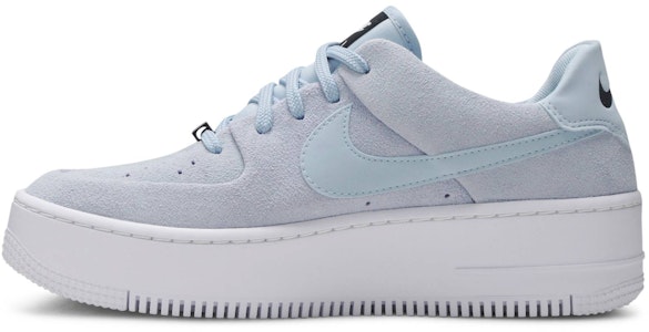 (W) Nike Air Force 1 Sage Low 'Light Armory Blue' Wanita AR5339-402 Lookbook (W) Nike Air Force 1 Sage Low 'Light Armory Blue' Wanita AR5339-402