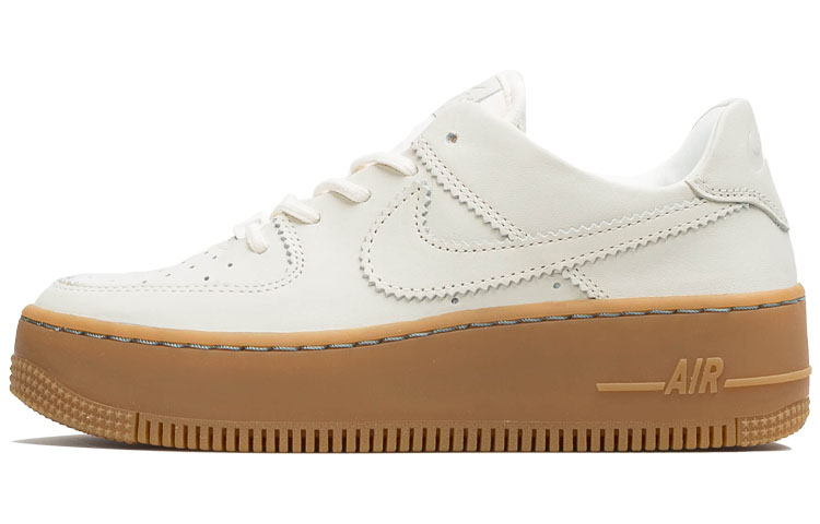 Buy Nike Air Force 1 Low LX 生膠鞋底 復古百搭休閒 低幫 板鞋 女款 米白色