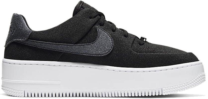 (W) Nike Air Force 1 Sage Low LX Wanita CQ7510-001 Order (W) Nike Air Force 1 Sage Low LX Wanita CQ7510-001