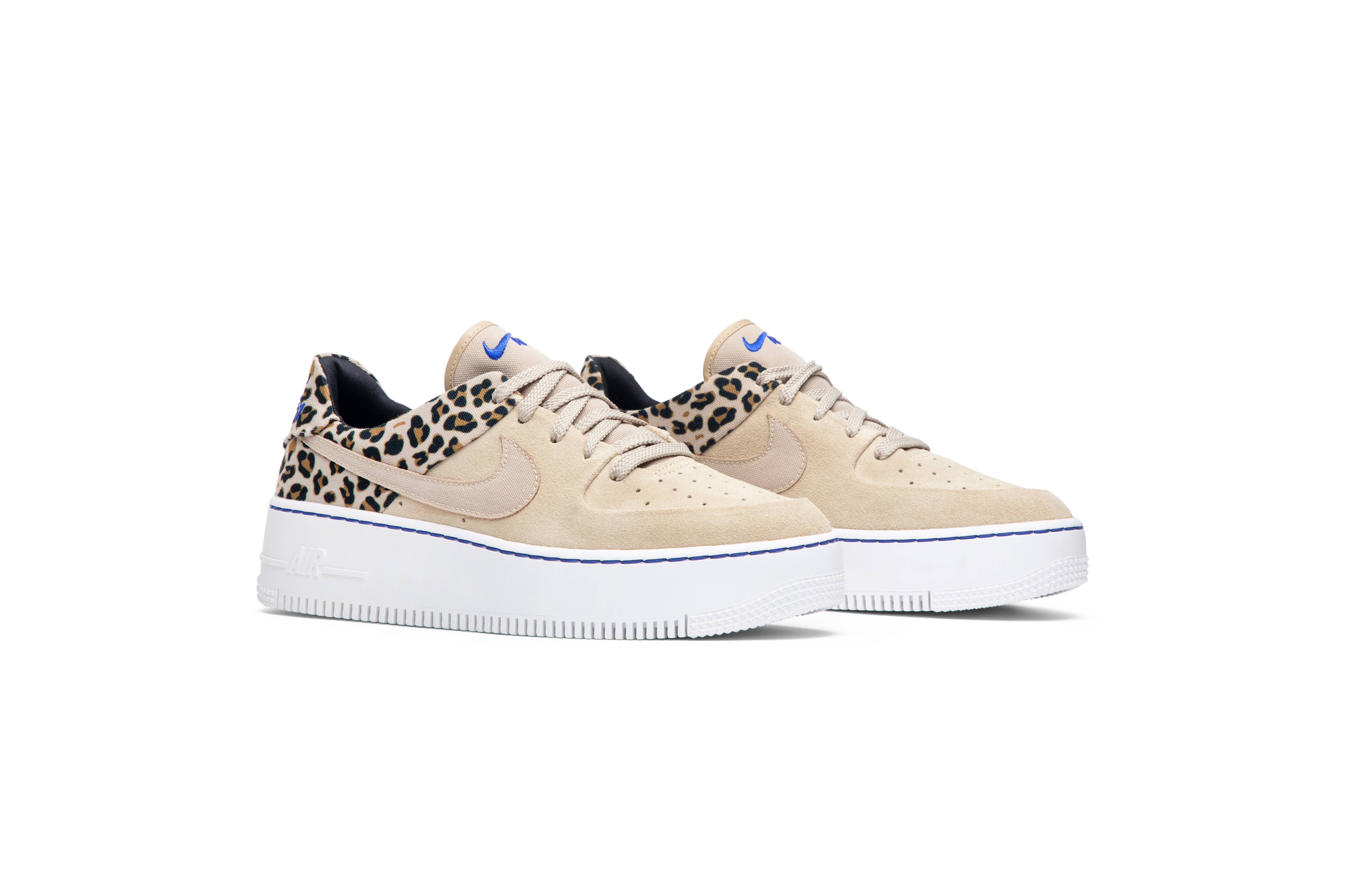 Nike air force 1 sage low premium animal women's shoe top