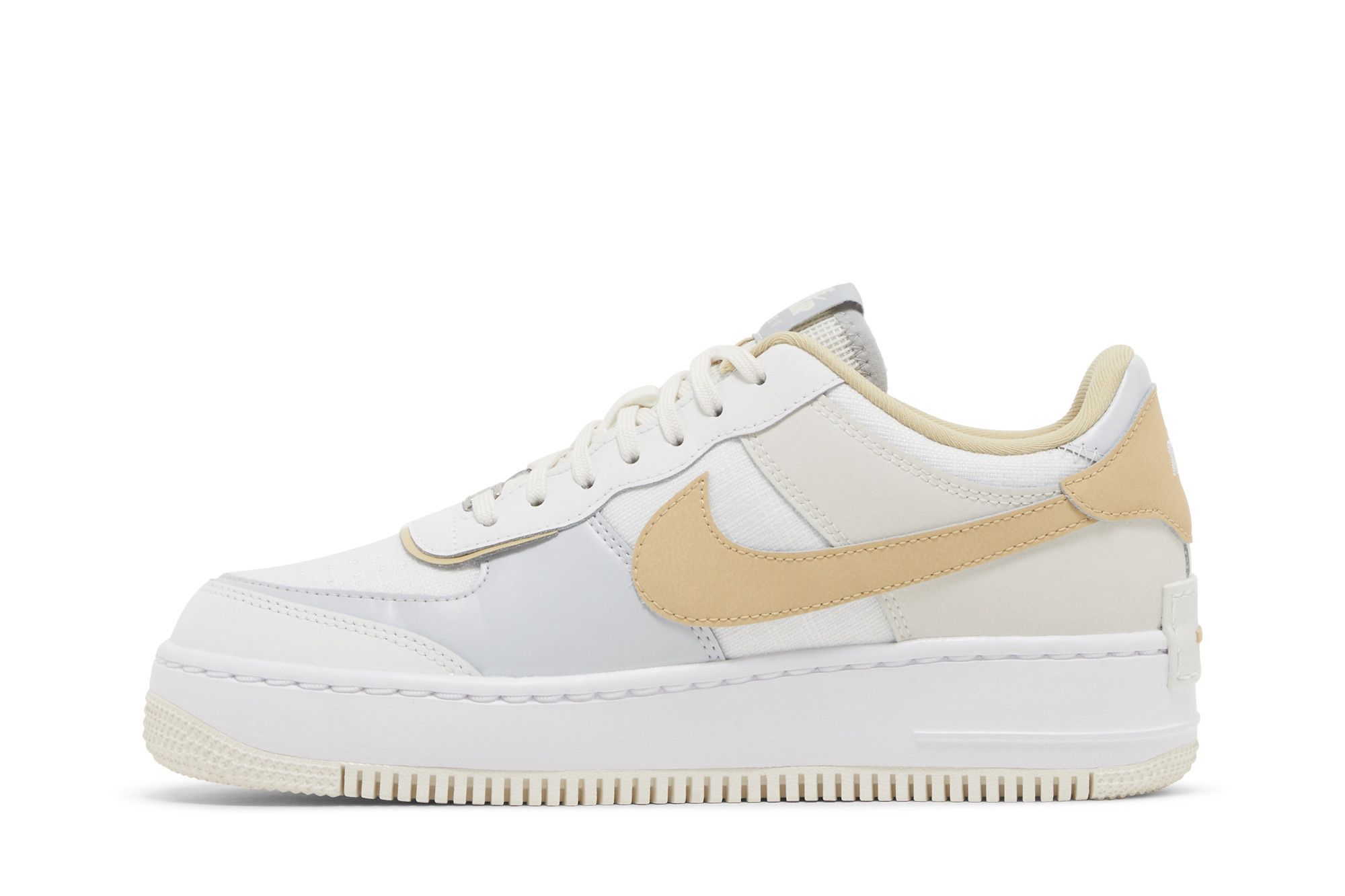 Shop (女士款) Nike Air Force 1 Shadow '芝麻' DV7449-100