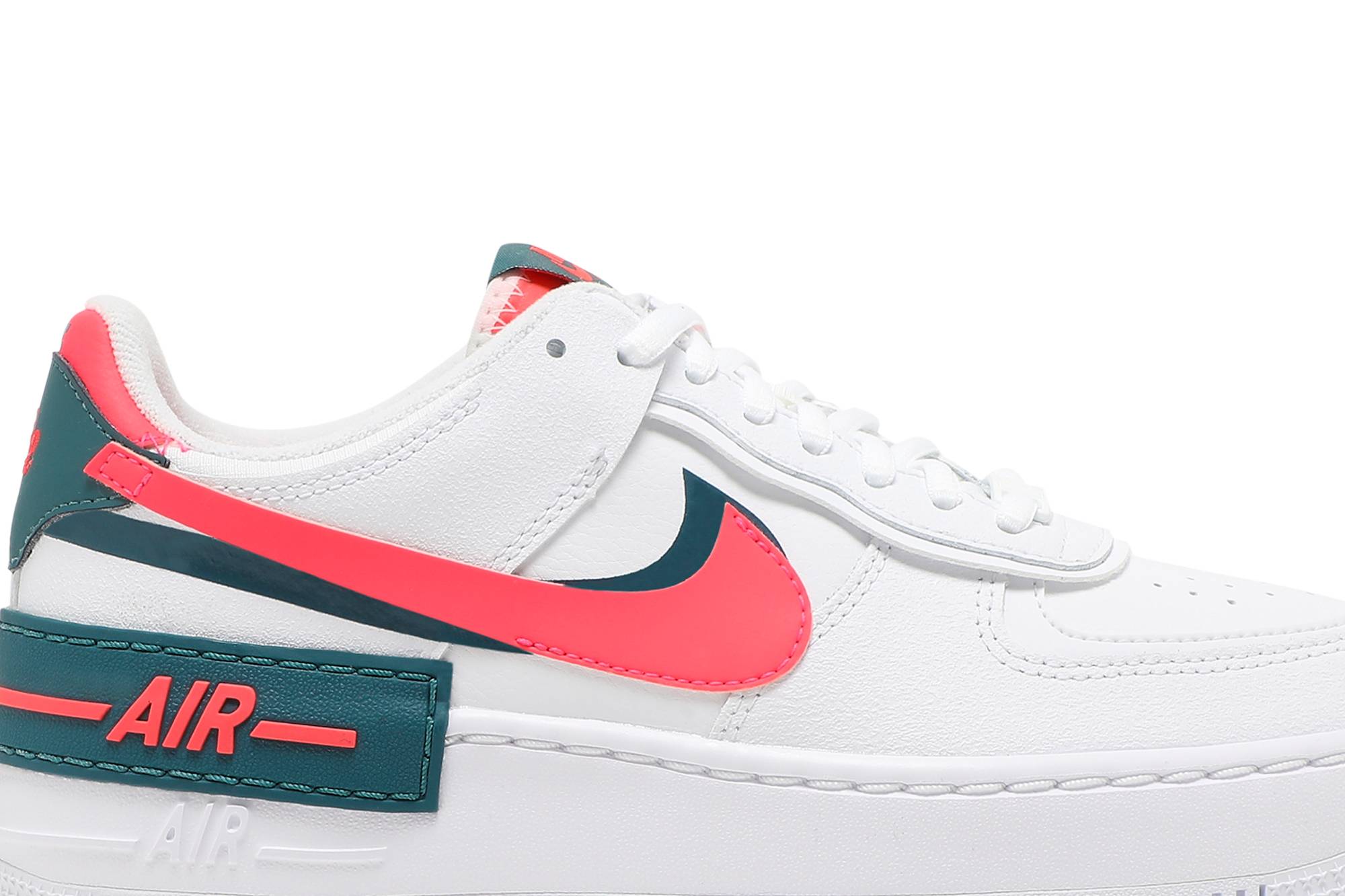 Order (W) Nike Air Force 1 Shadow 'Putih Solar Merah' DB3902-100