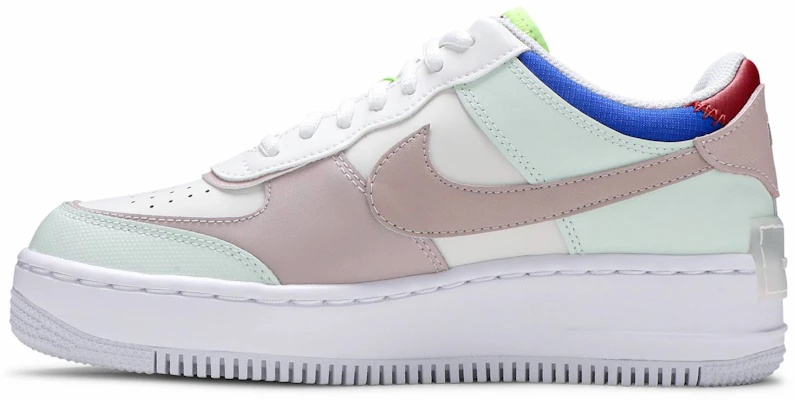 (W) 나이키 에어 포스 1 섀도우 SE '픽셀 스우시 - 베얼리 그린' CV8480-300 Lookbook (W) 나이키 에어 포스 1 섀도우 SE '픽셀 스우시 - 베얼리 그린' CV8480-300