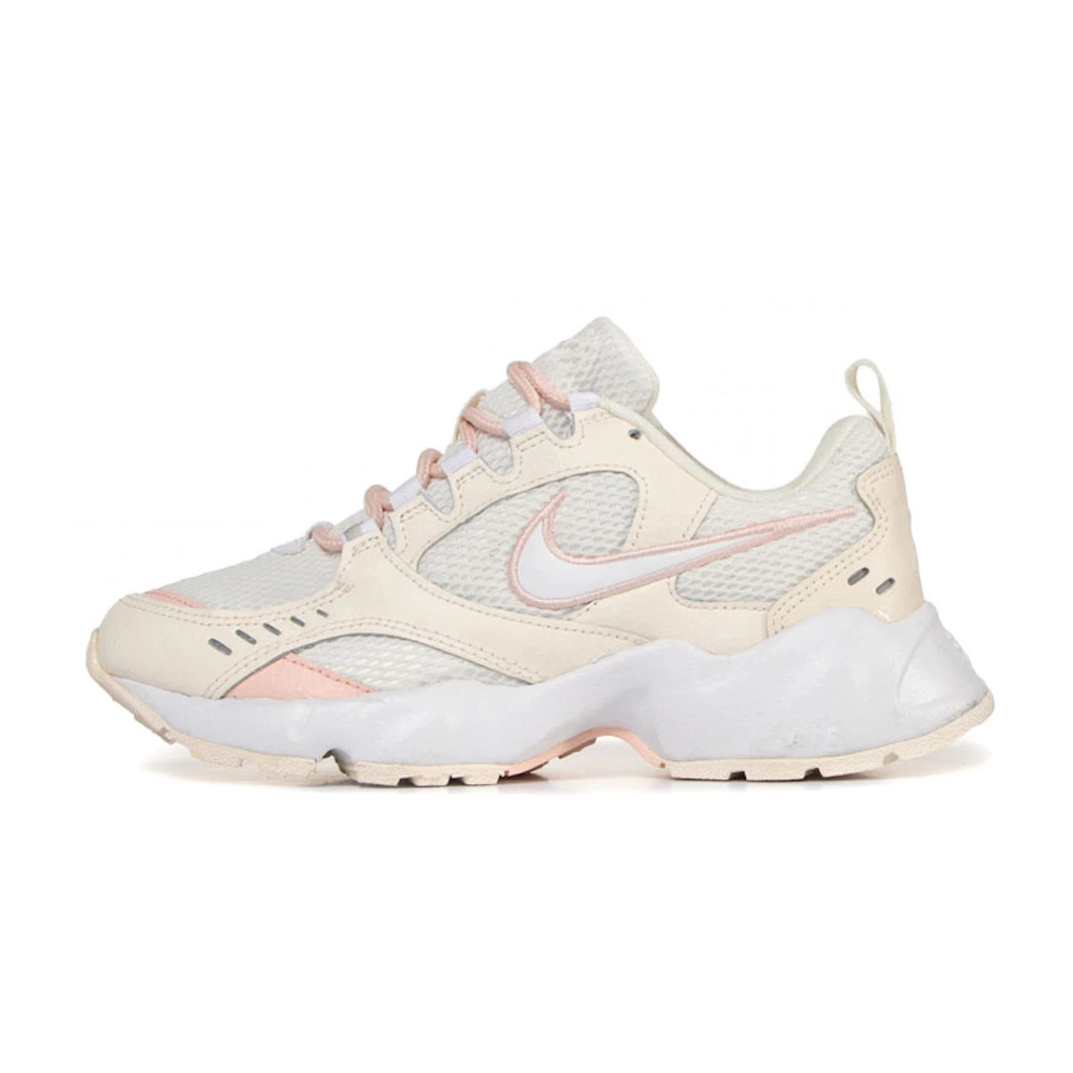 Sepatu Nike Air Heights White Women's Air Max Furyosa 'Black