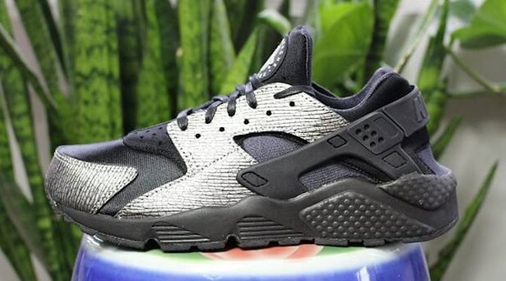 Nike Air Huarache 女款“黑色爬蟲” Buy Nike Air Huarache 女款“黑色爬蟲”