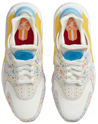 (W) 耐克空军花卉勾标Huarache DV3209-100 Shop (W) 耐克空军花卉勾标Huarache DV3209-100