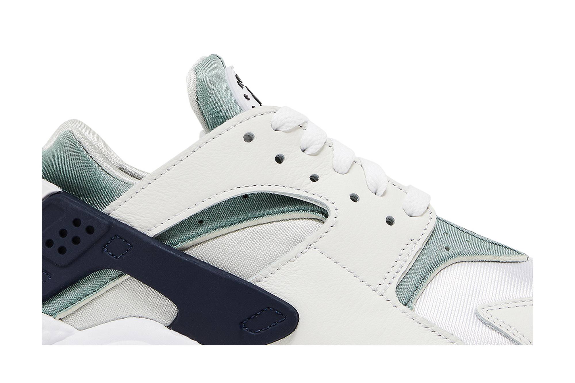 Order (W) Nike Air Huarache 'Verde Mica' DH4439-110