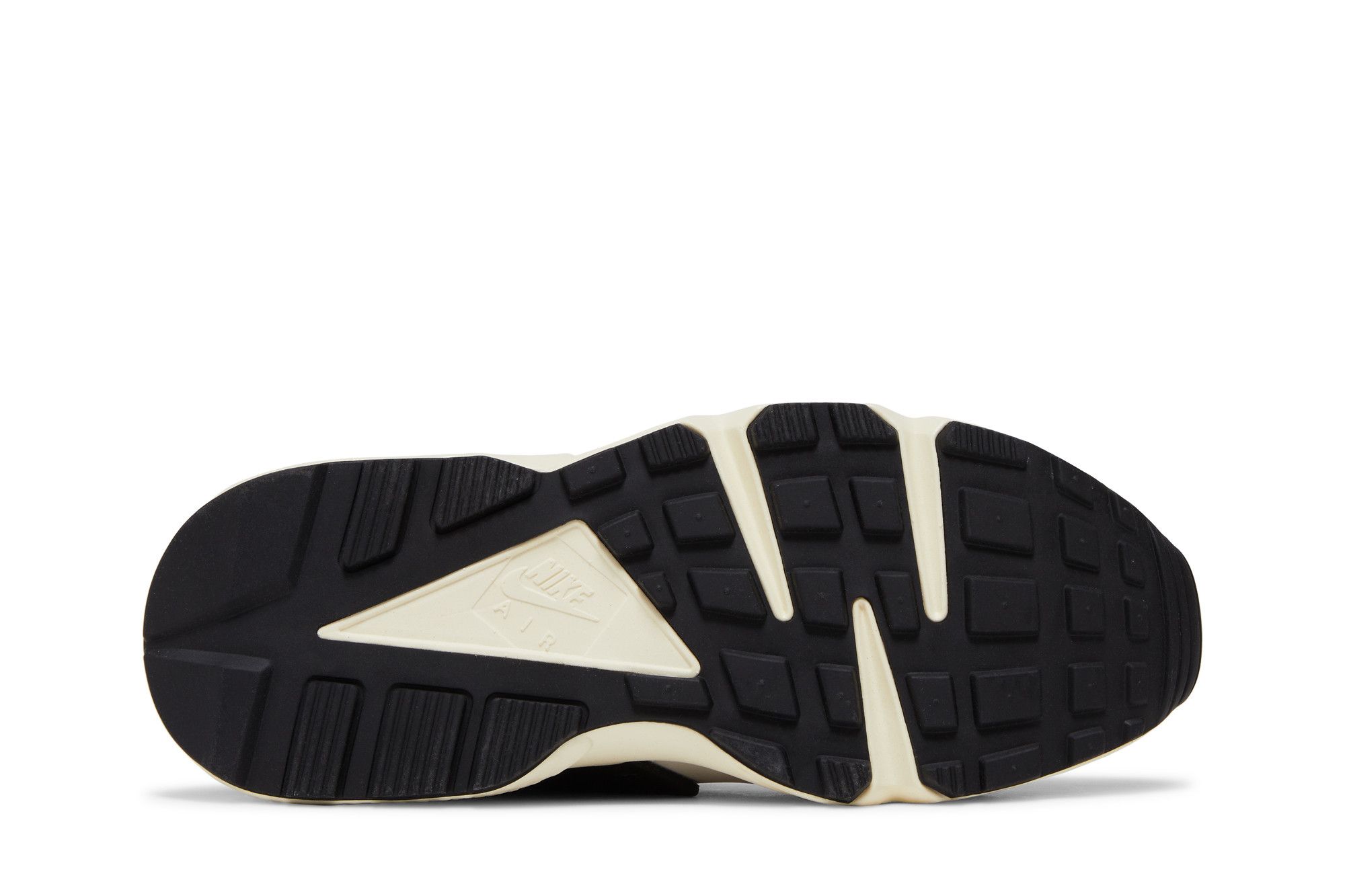 Shop (W) 耐克Air Huarache '像素' 运动鞋 DX3264-902