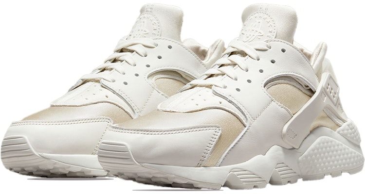 (W) Nike Air Huarache 'Triple Sail' Putih Polos DQ0916-001 Lookbook (W) Nike Air Huarache 'Triple Sail' Putih Polos DQ0916-001