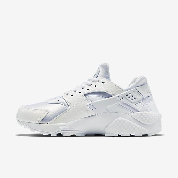 Purchase (W) Nike Air Huarache ''Blanc'' 683818-100