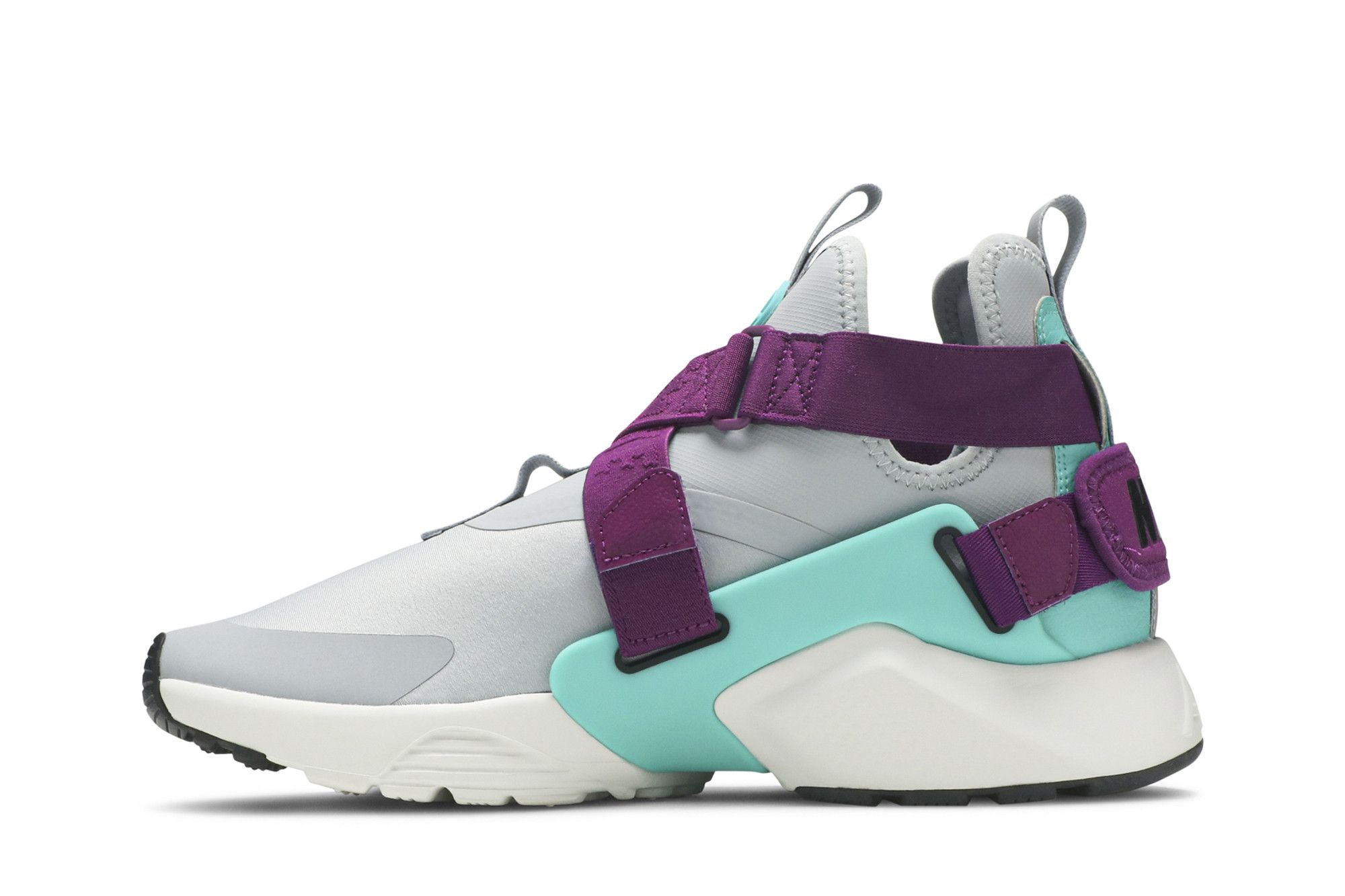 Lookbook (W) Nike Air Huarache City 'Gris Lobo' AH6787-006