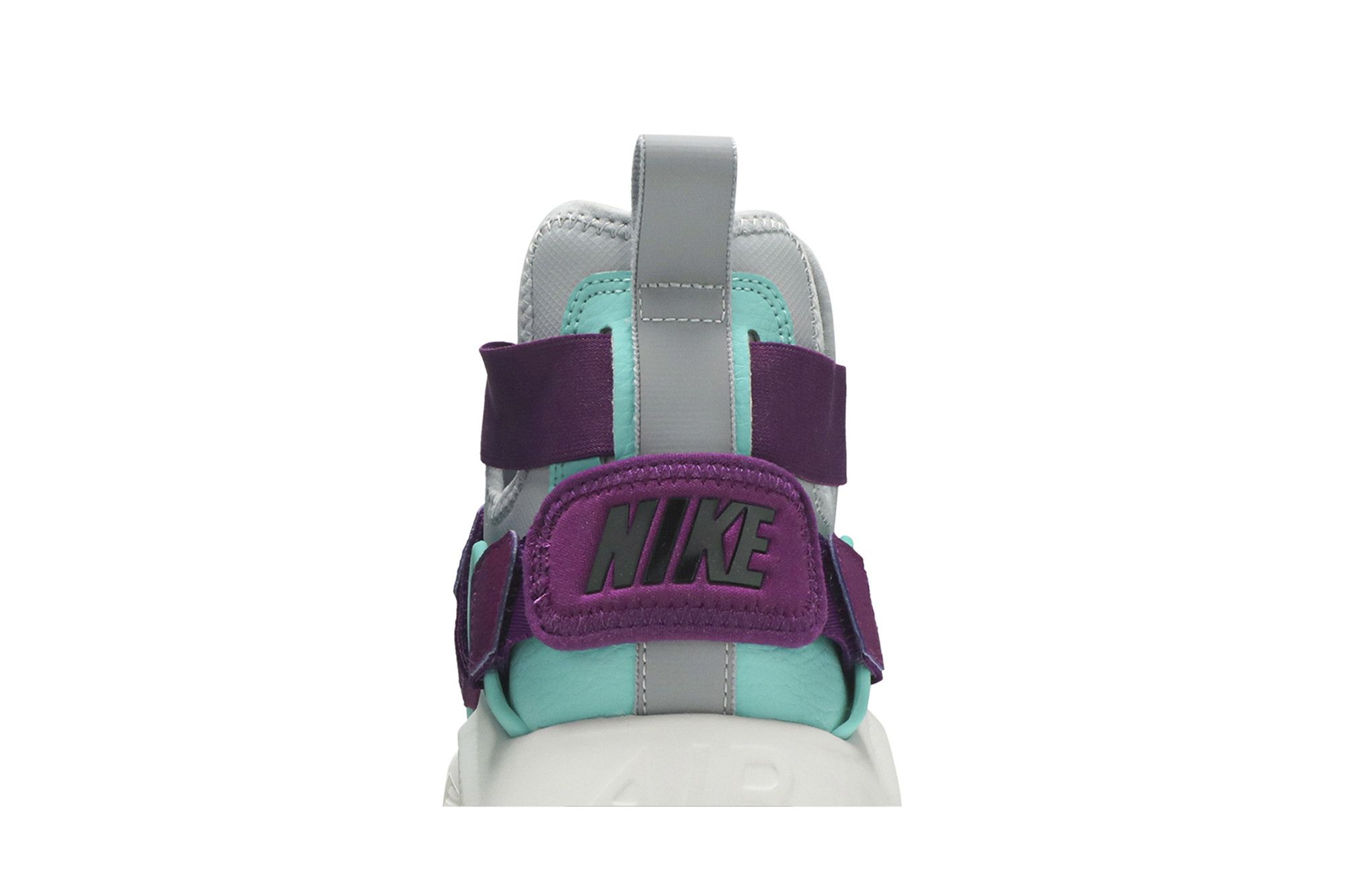 Sizing (W) Nike Air Huarache City 'Gris Lobo' AH6787-006