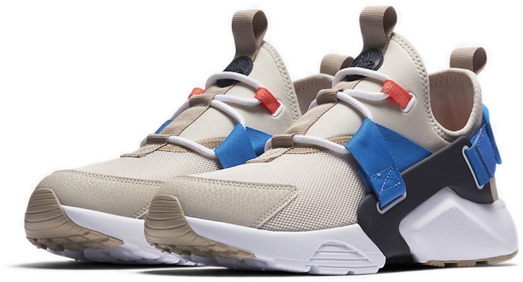 (Women) Nike Air Huarache City Low 'Desert Sand' AH6804-006 Lookbook (Women) Nike Air Huarache City Low 'Desert Sand' AH6804-006