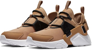 (W) Nike Air Huarache City Low 'Praline' Sepatu Sneakers Wanita AH6804-200 Lookbook (W) Nike Air Huarache City Low 'Praline' Sepatu Sneakers Wanita AH6804-200