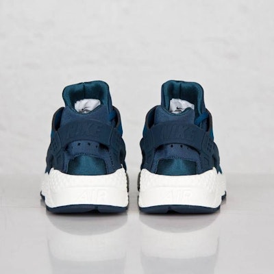 Nike Air Huarache "Blue Force" (W) 復古運動跑步鞋 軍藍色 Lookbook Nike Air Huarache "Blue Force" (W) 復古運動跑步鞋 軍藍色