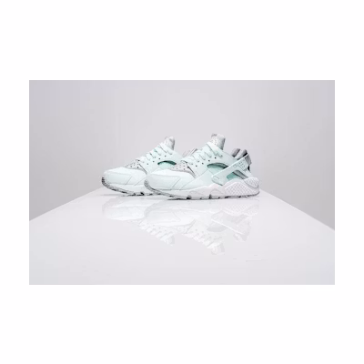 (W) Nike Air Huarache Run 'Igloo'