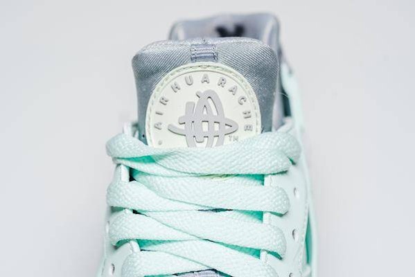 Nike Air Huarache 華萊士 耐磨輕便 低幫 跑步鞋 男款 灰薄荷綠 Shop Nike Air Huarache 華萊士 耐磨輕便 低幫 跑步鞋 男款 灰薄荷綠
