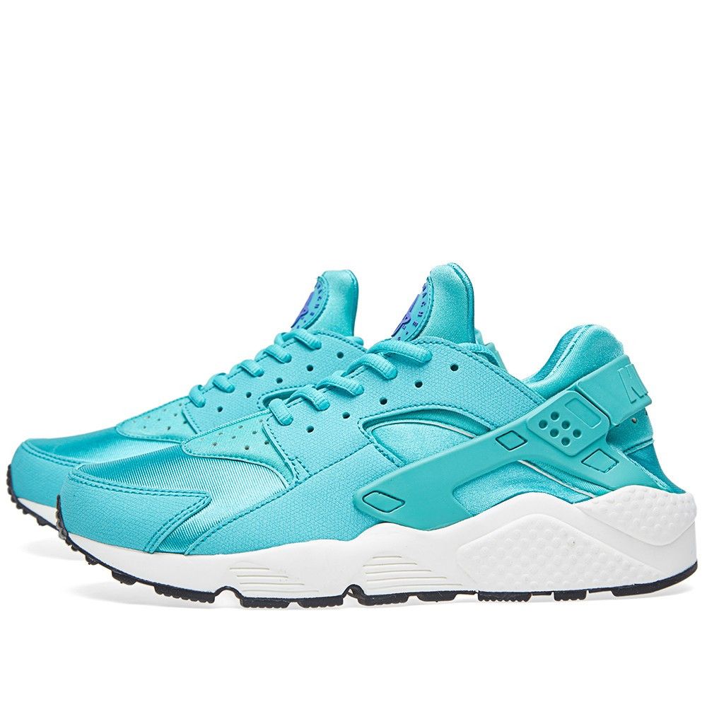 Lookbook (W) Nike Air Huarache Run ''Light Retro'' Sneakers 634835-401