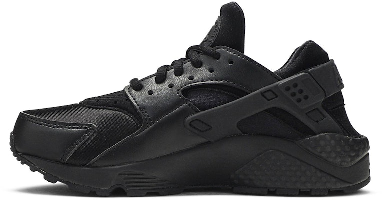 (W) Nike Air Huarache Run 'Hitam Triple' 634835-012 Lookbook (W) Nike Air Huarache Run 'Hitam Triple' 634835-012