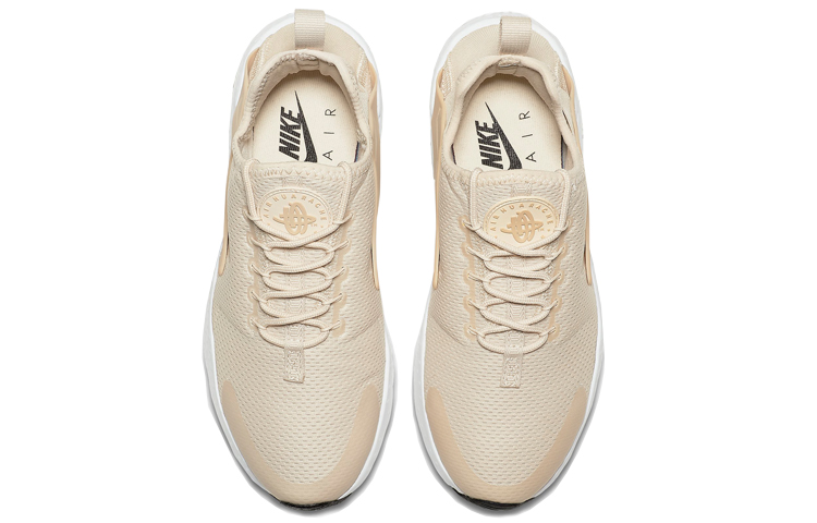 Shop Nike Huarache Run Ultra 女款 跑步鞋 杏色