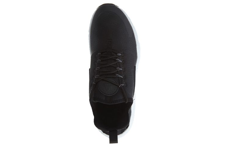 Shop Nike Huarache Run Ultra Premium 復古 低筒 跑步鞋 女款 黑白