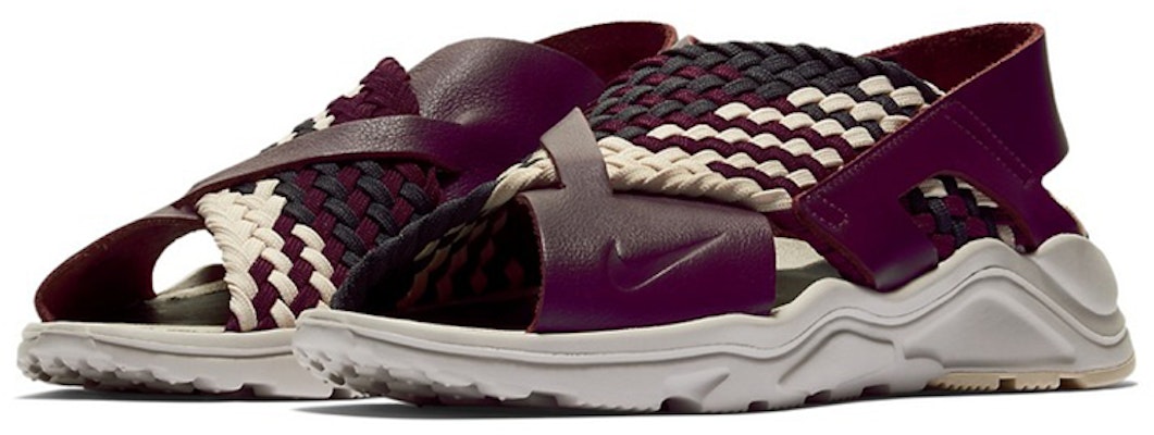 (W) Nike Air Huarache Ultra 'Bordeaux' Sepatu Sneakers Merah Marun 885118-604 Lookbook (W) Nike Air Huarache Ultra 'Bordeaux' Sepatu Sneakers Merah Marun 885118-604