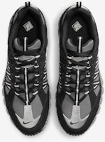 Shop (W) Nike Air Humara「黑白鐵」運動鞋 FB9982-004