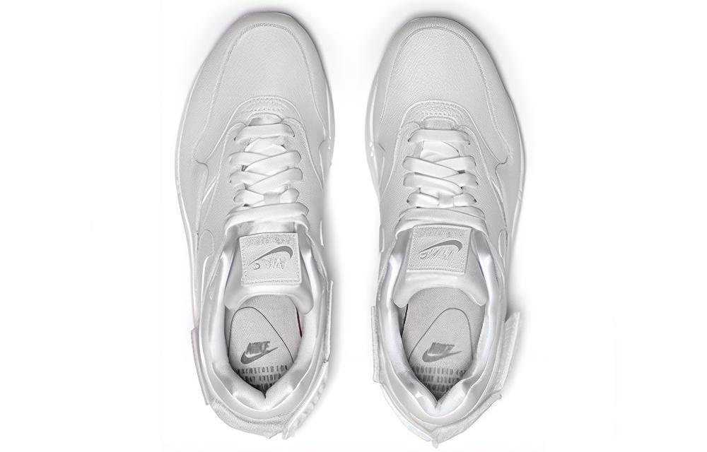 Lookbook (Wanita) Nike Air Max 1 ‘100 AQ7826-100