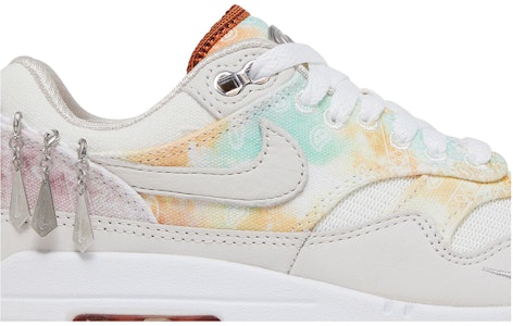 (W) 耐克 Air Max 1 '87 '金属饰品' FJ7734-101 Order (W) 耐克 Air Max 1 '87 '金属饰品' FJ7734-101