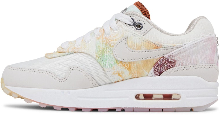 (W) 耐克 Air Max 1 '87 '金属饰品' FJ7734-101 Lookbook (W) 耐克 Air Max 1 '87 '金属饰品' FJ7734-101