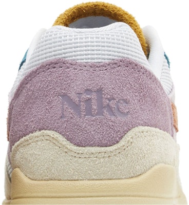 (W) Nike Air Max 1 'Garis Tan' FN7200-224 Sizing (W) Nike Air Max 1 'Garis Tan' FN7200-224