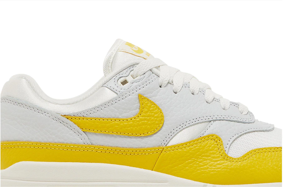 (女性)Nike Air Max 1 ‘Tour Yellow’(WMNS)DX2954-001 Lookbook (女性)Nike Air Max 1 ‘Tour Yellow’(WMNS)DX2954-001