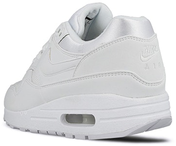 (W) Nike Air Max 1 'Putih Polos' 319986-108 Lookbook (W) Nike Air Max 1 'Putih Polos' 319986-108