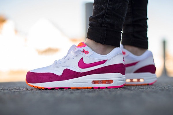 Nike Air Max 1 Fireberry 女鞋 Buy Nike Air Max 1 Fireberry 女鞋