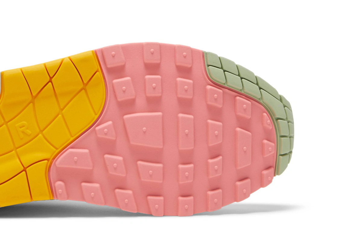 (Women) Nike Air Max 1 Premium 'Pom Pom Polka Dots' FB4959-121