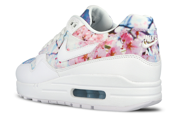 Shop (W) ナイキ エア マックス 1 プリント "桜" (Nike Air Max 1 プリント "桜") 528898-102