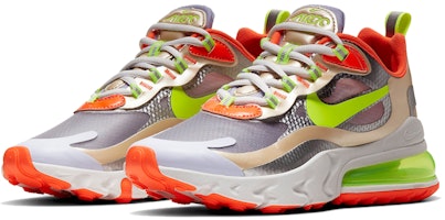 (W) Nike Air Max 270 React 'Silver' Sepatu Sneakers Nike Perak CQ0210-101 Lookbook (W) Nike Air Max 270 React 'Silver' Sepatu Sneakers Nike Perak CQ0210-101