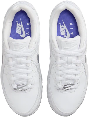 (W) Nike Air Max 90 'Putih Perak Metalik' FV0949-100 Details for (W) Nike Air Max 90 'Putih Perak Metalik' FV0949-100