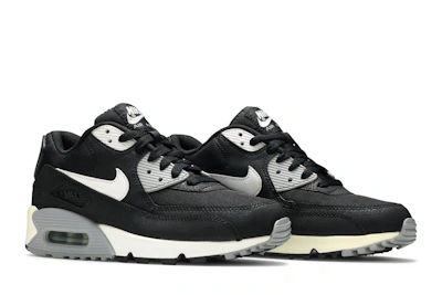 (Women) Nike Air Max 90 Essential 'Black Wolf Grey' 616730-012